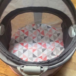 Fisher price folding baby dome